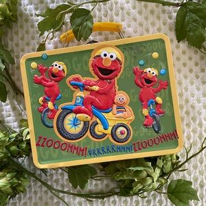 Sesame Street Elmo Tin Lunch Box